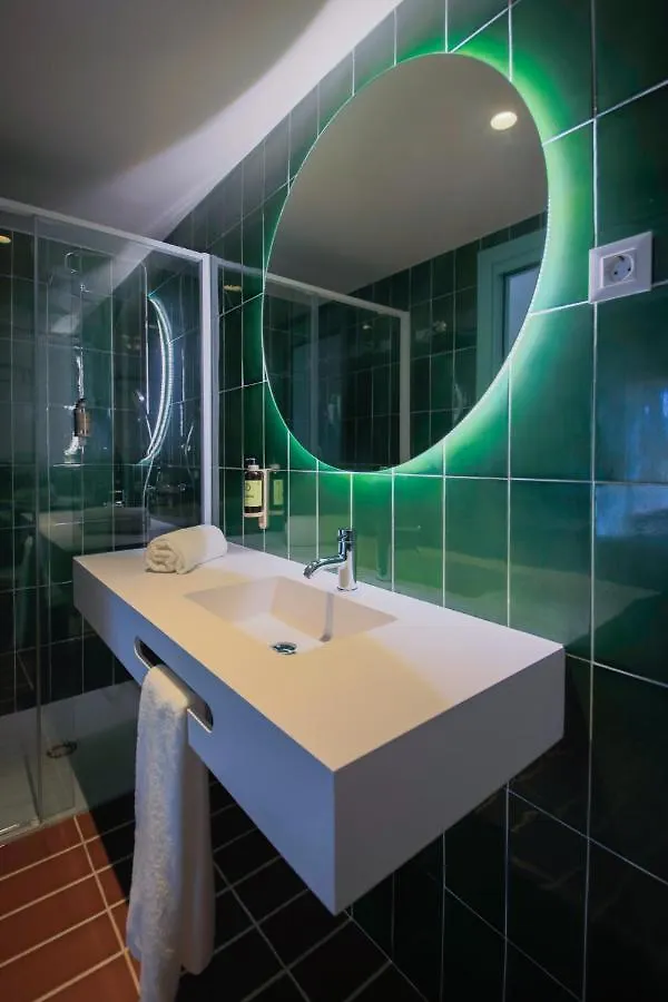 Terra Aurea Aparthotel 萨洛