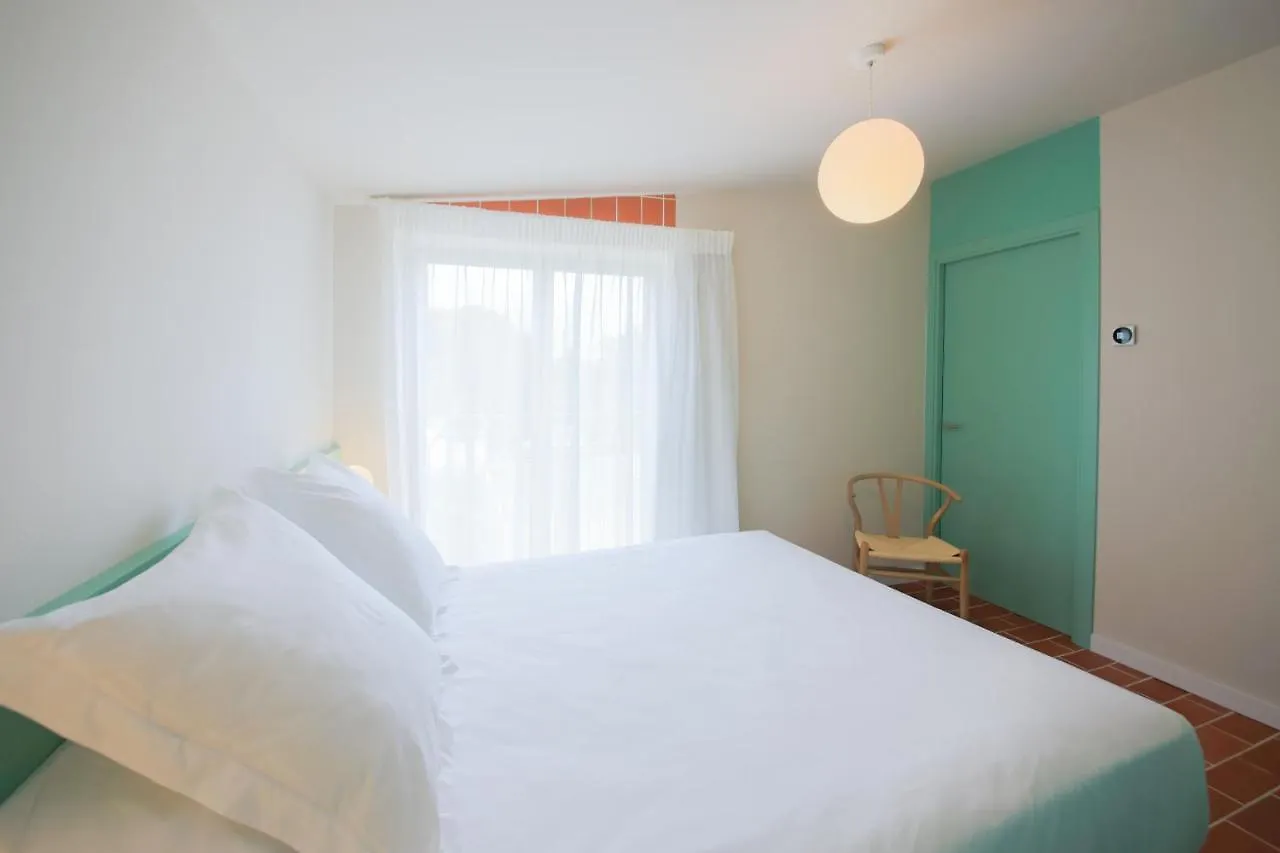 Terra Aurea Aparthotel Salou 3*,